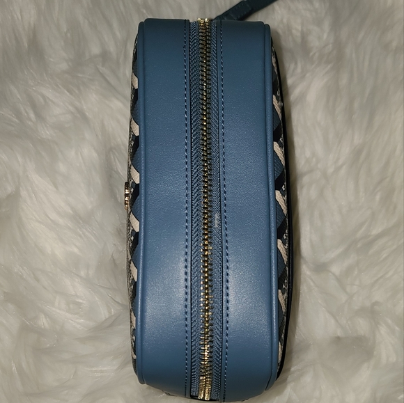 Tory Burch Wristlet - Picture 5 of 16